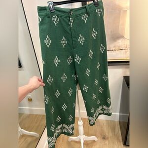 Zara Green Patterned Cropped Pants